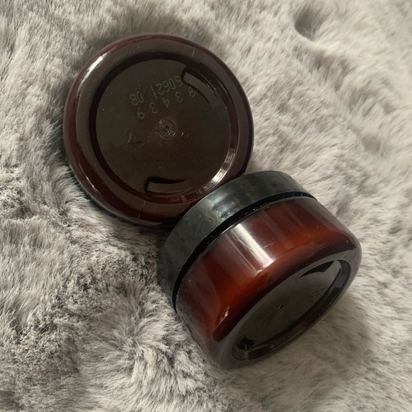 2/$25 Whipped Argan Oil Body Butter: Josie Maran - Picture 2 of 5